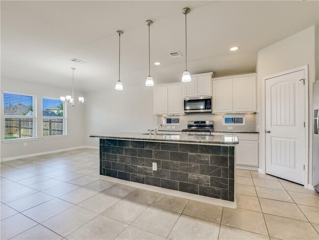 Photo - 525 Heinatz Flat Ln