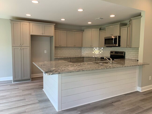 Beautiful Home Available in Opelika! - Beautiful Home Available in Opelika!
