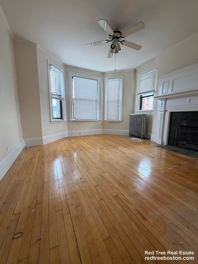 Building Photo - 441 Cambridge St Unit 1