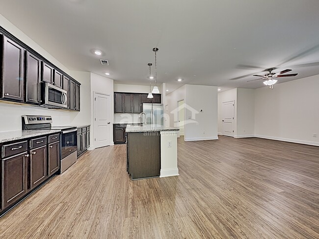 Photo - 120 Sweet Gum Dr