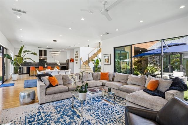 Photo - 9733 Mixon Dr