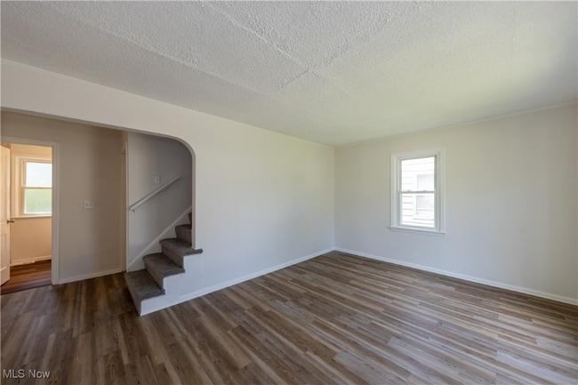 Photo - 21304 Watson Rd