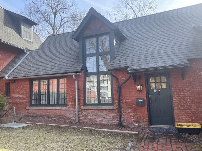 Building Photo - 109 Sage Pl Unit 3