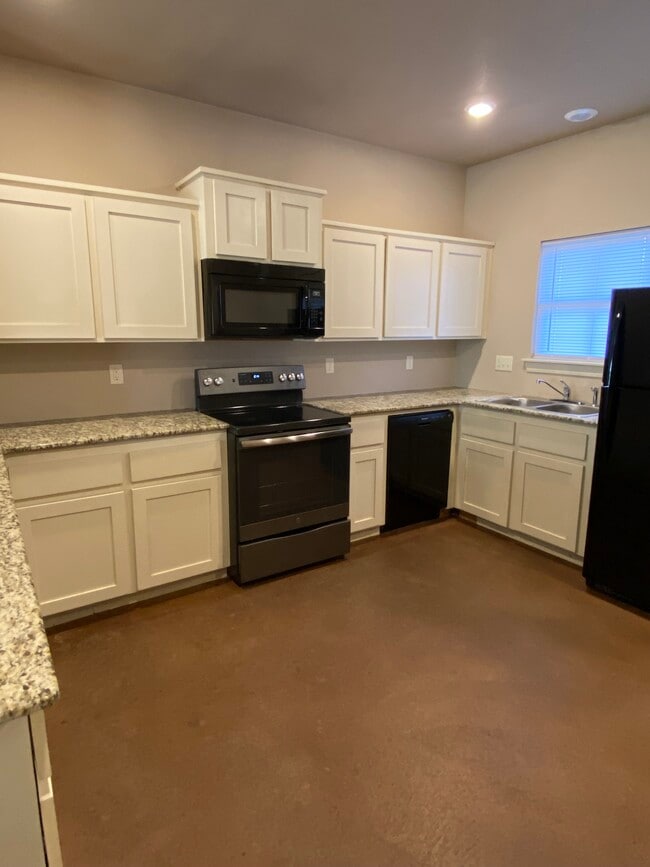 Photo - 1719 Houston St