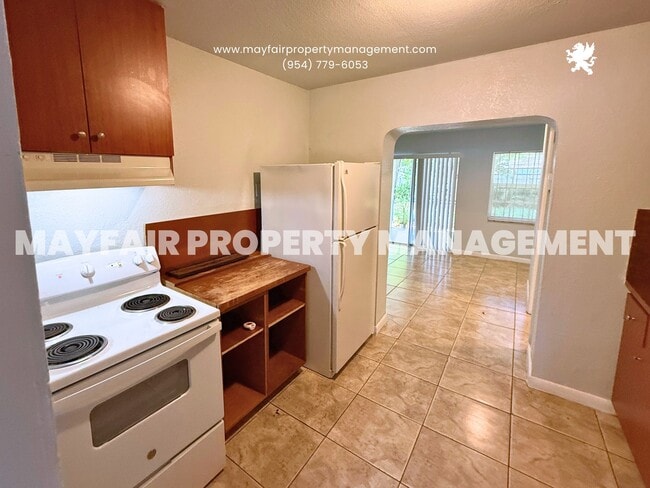 Photo - 400 Opa-Locka Blvd