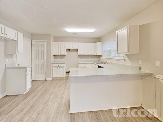 Photo - 2019 Waters Trail Dr