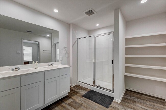Photo - 31426 Yatesbury Ln