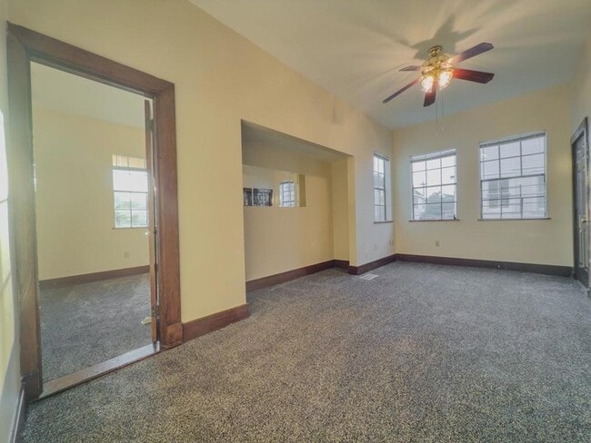 Photo - 2229 Napoleon Ave Unit B