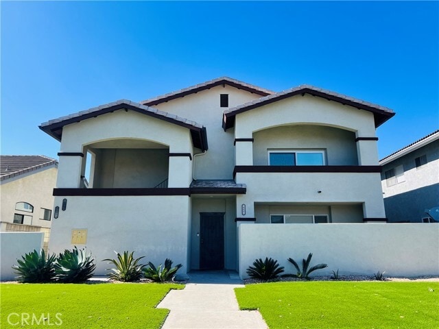 Photo - 10805 Pine St