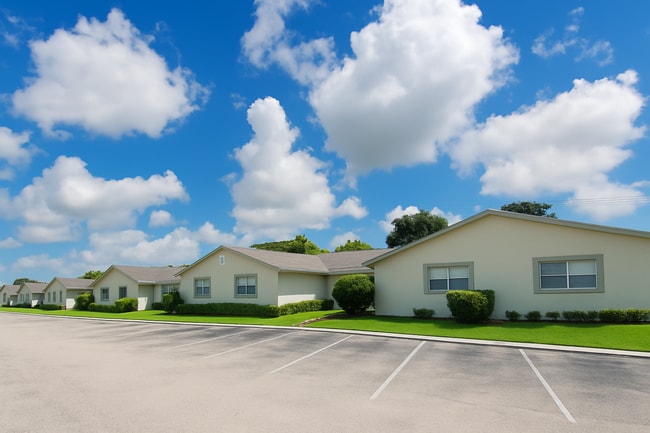 511 Banks Rd Margate, FL 33063