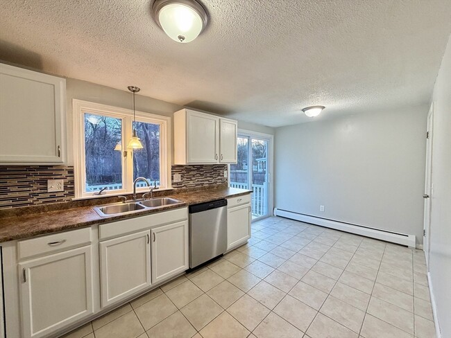 Photo - 22 Simpson Cir