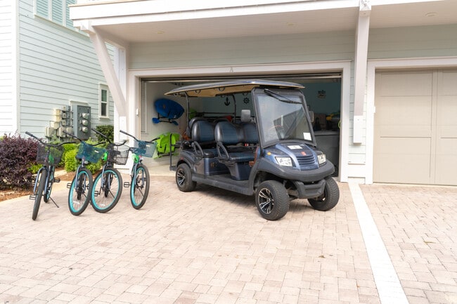 Photo - 53 E Pine Lands Lp