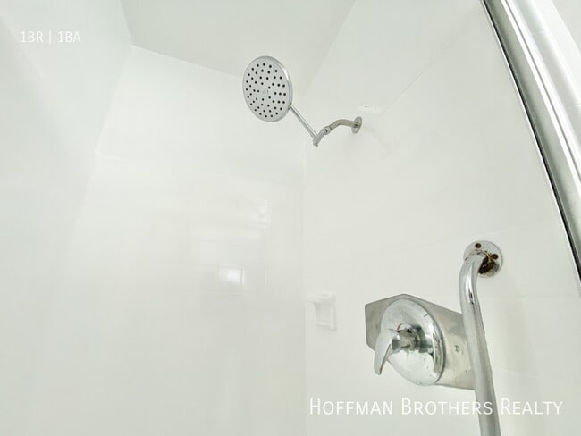 Photo - 3956 Stevely Ave Unidad 6