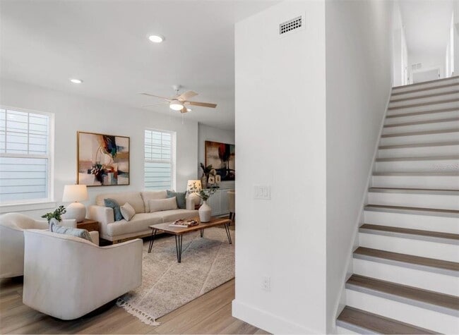 Photo - 2333 W Beach St