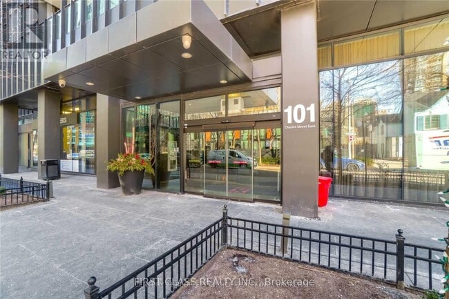 Photo - 101 Charles St E Unité 318