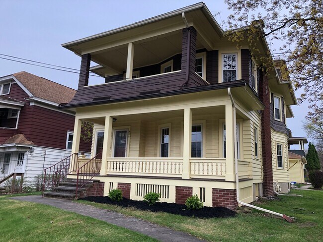 Photo - 402 Broad St Unidad 2