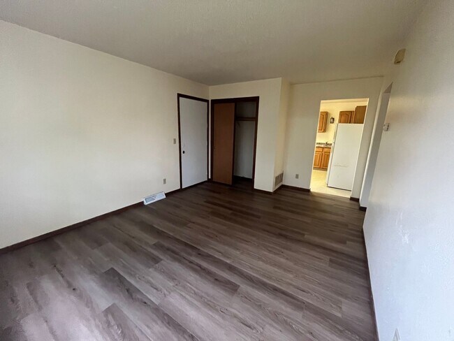 Photo - Simple Living with Big Comfort 2 BDRM – Don’t Miss This One! Unit 811 - Apt 6 (Lower)