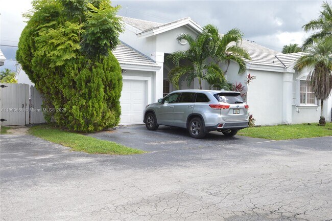 Photo - 11216 SW 63rd Terrace