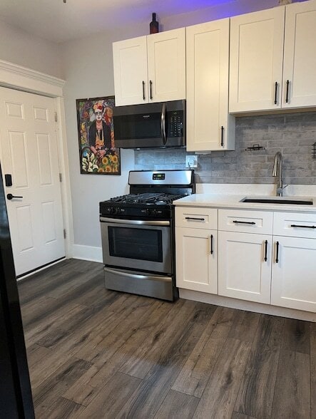 Photo - 3062 S Lyman St