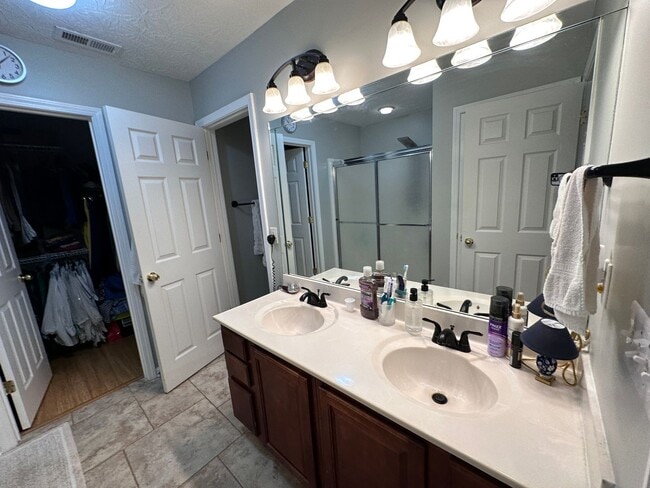 Photo - COMING SOON! Beautiful Single Family House with 3 BR and 2 Baths! All Electric, Garage