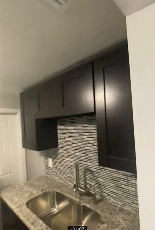 652 NE Congress Ave House House Rental in Lake City, FL