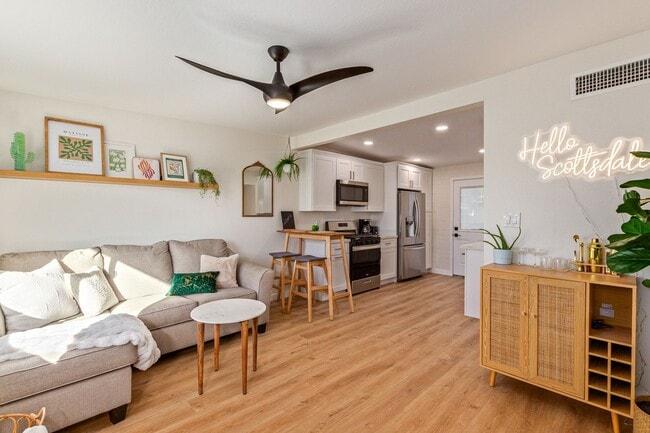 Building Photo - Furnished home with private yard in the Heart of Tempe/Scottsdale!