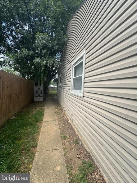 527 Terrace Dr