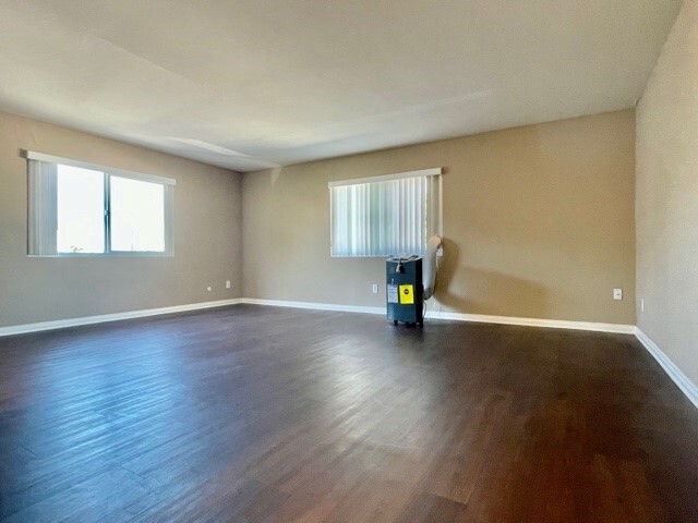 Photo - 970 Mission Dr