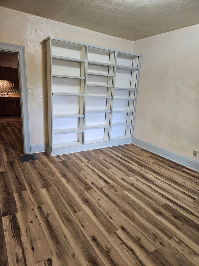Building Photo - 621 Melwood Ave Unit 1st Fl Rental