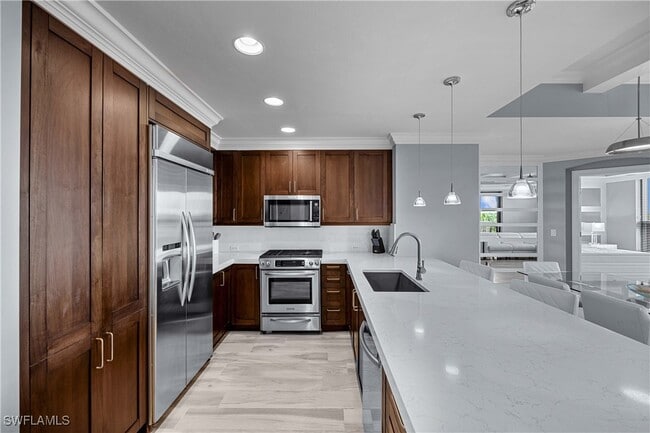 Photo - 9115 Strada Pl Unidad 5511