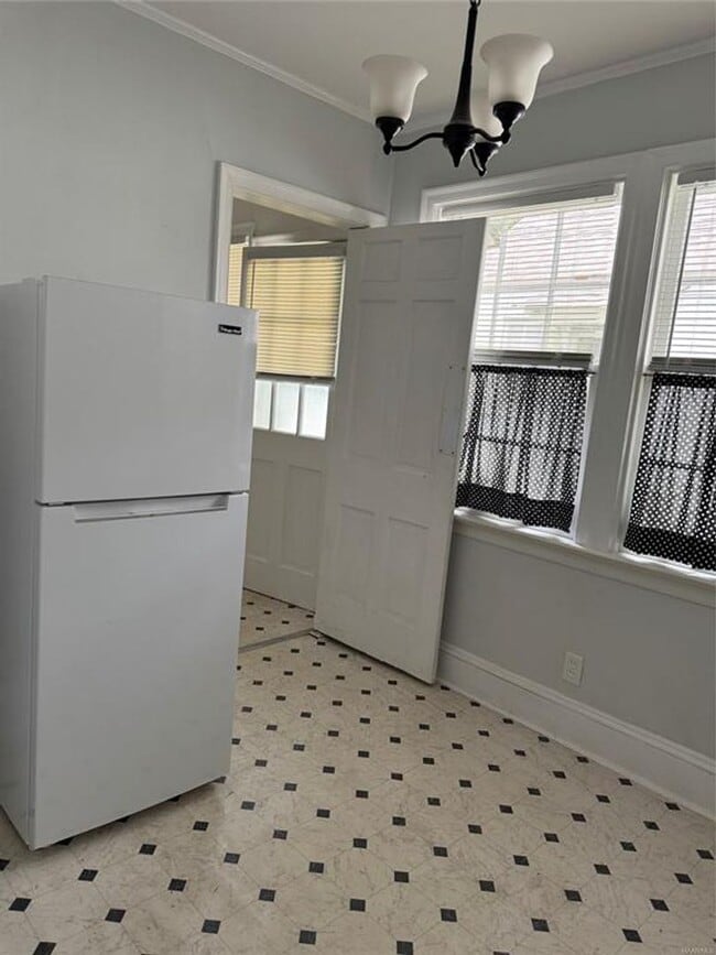 Photo - 2028 Ridge Ave