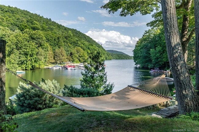 Photo - 8 Cedar Point Dr