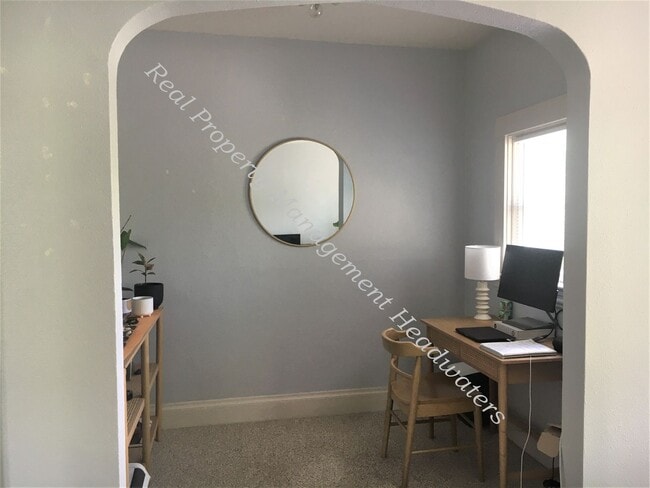 28 S Benton Ave Unit 204 Adams #4