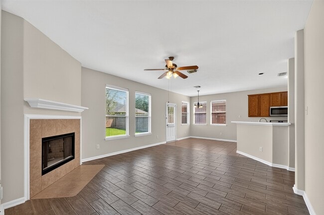 Building Photo - 2711 Shallow Falls Ct