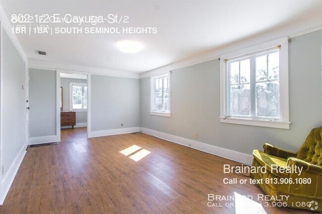 Building Photo - 802 E Cayuga St Unit 1/2 Rental