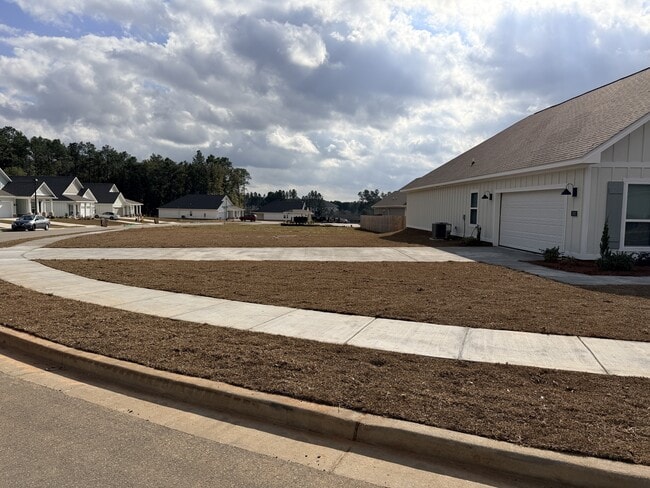 Photo - 7307 Hawkins Mnr