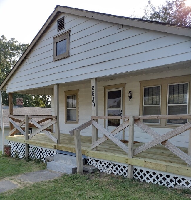 Building Photo - 2630 S 22nd St Rental