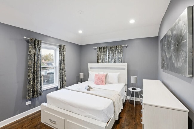 Photo - 749 Manchester Ave