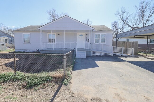 Building Photo - AVAILABLE NOW | VOUCHERS WELCOMED | 4 Bed | 2 Bath | West Tulsa