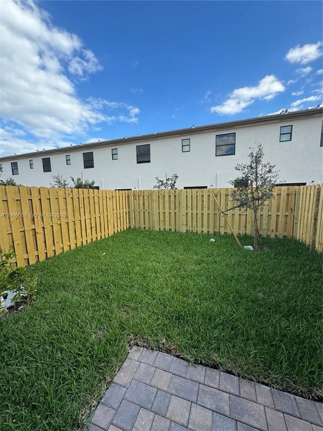 23379 SW 128th Ave