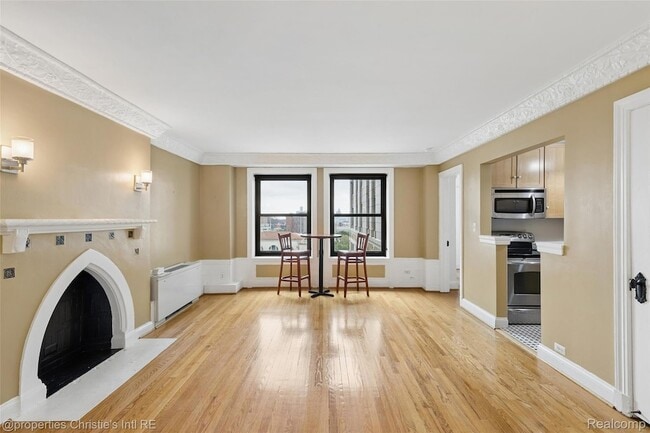 Photo - 15 E Kirby St Unit 1107