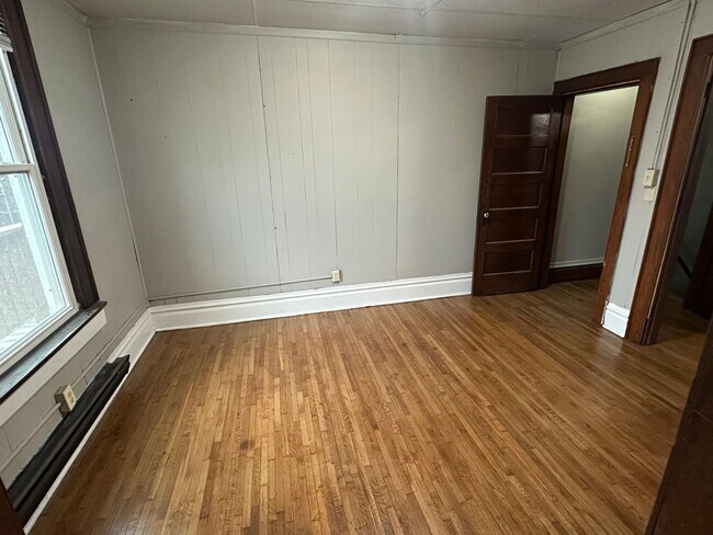 Photo - Indianola Ave 1574-1580 MLR Unidad 1578