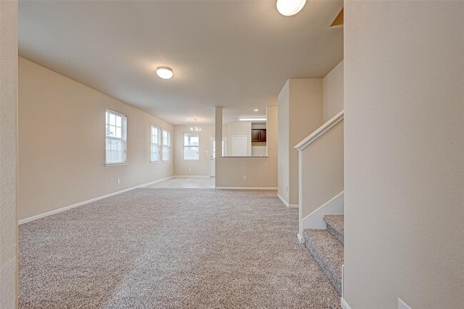 Photo - 10118 MARIPOSA GREEN CT