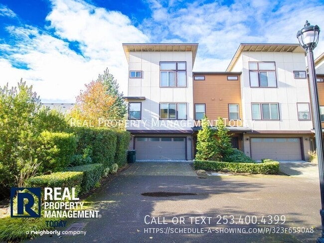 Photo - 303 Chelan Ave NE