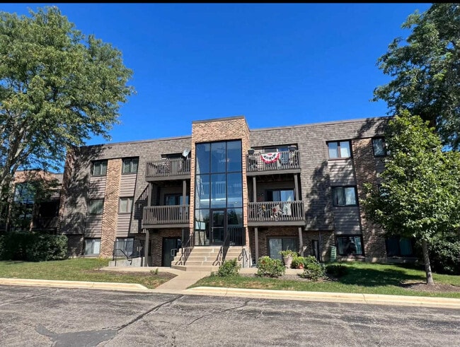 Building Photo - 1482 Stonebridge Cir Unit C2 Rental