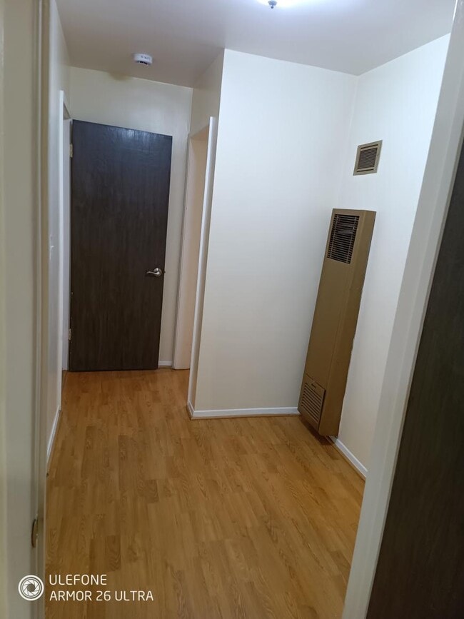 Photo - 2.0 bedroom in Bell California 90201 Unidad F