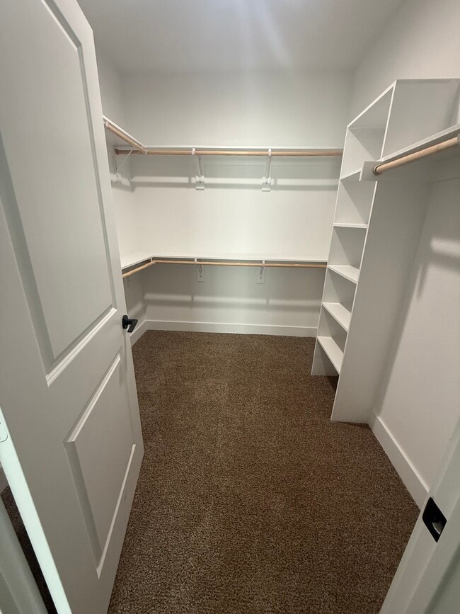 Pin Oaks Apartments