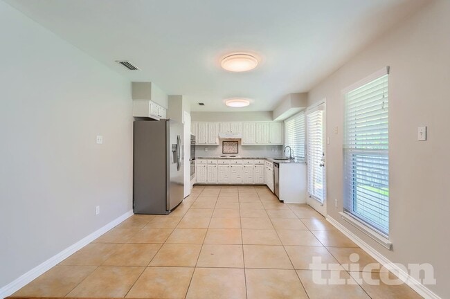 Photo - 2113 Tampico Dr House