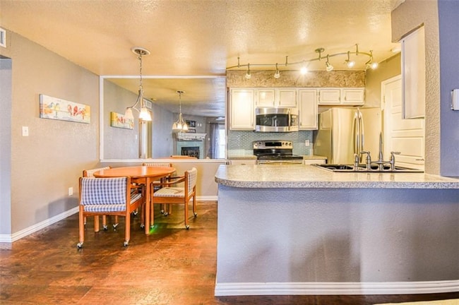 Photo - 3000 Chautauqua Ave Unit 112