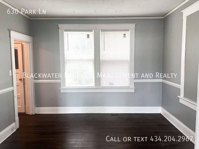 Photo - 630 Park Ln